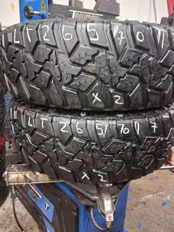 1 pair of LT265/70/R17 WITH 85% OF TREAD OR LIFE COOPER DISCOVERER MTP HABLAMOS ESPAN̈OL