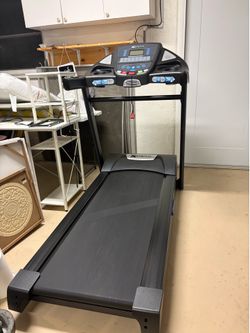 🏃‍♀️ XTERRA TR150 Treadmill – Como Nueva – $700