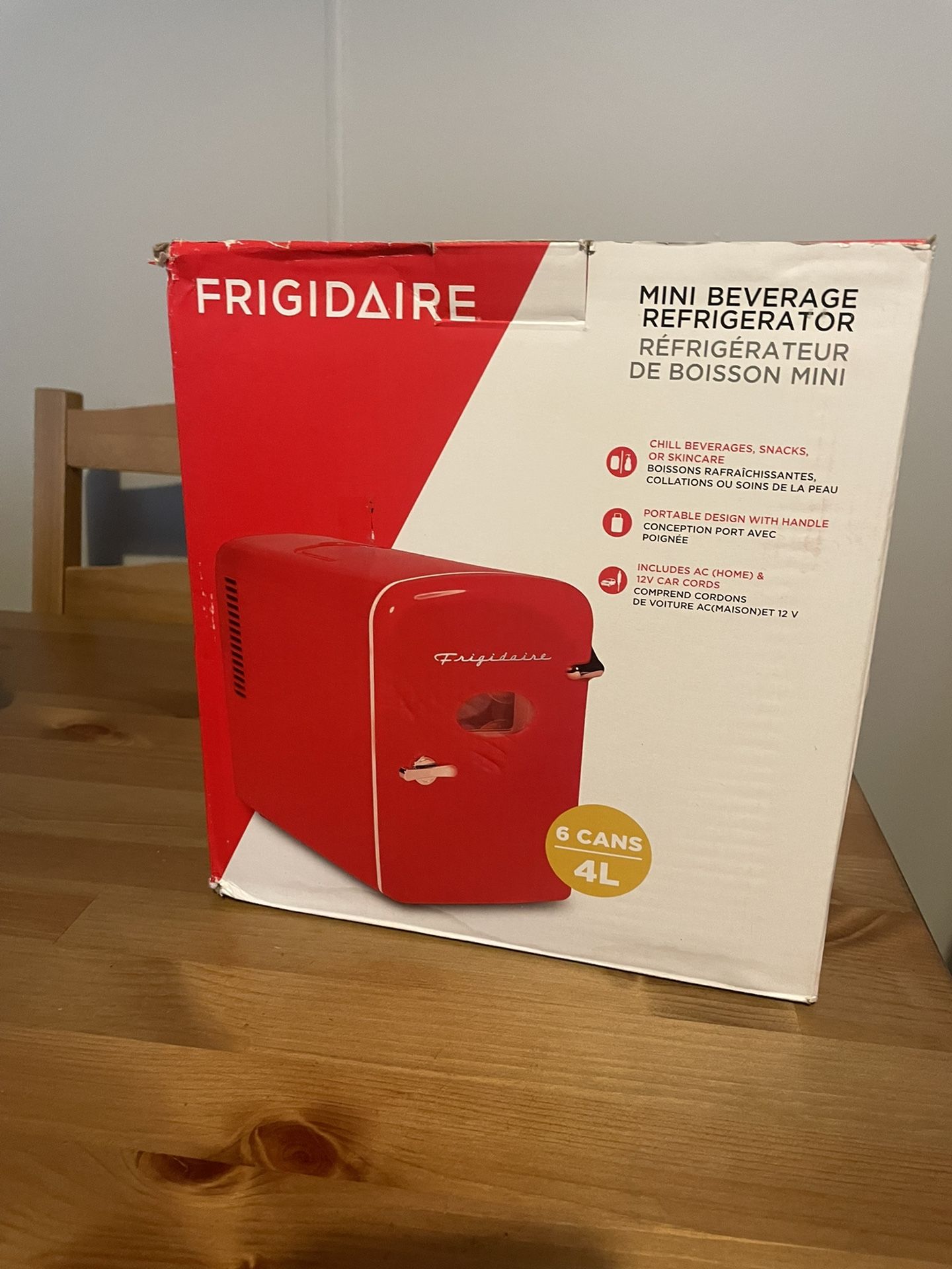 Fridgidare Mini Fridge