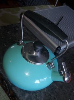 Chantal tea kettle