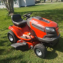 42" Cut Husqvarna riding lawnmower runs cuts like new 875 cash firm read full description