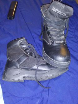 Like brand new working boots size 6