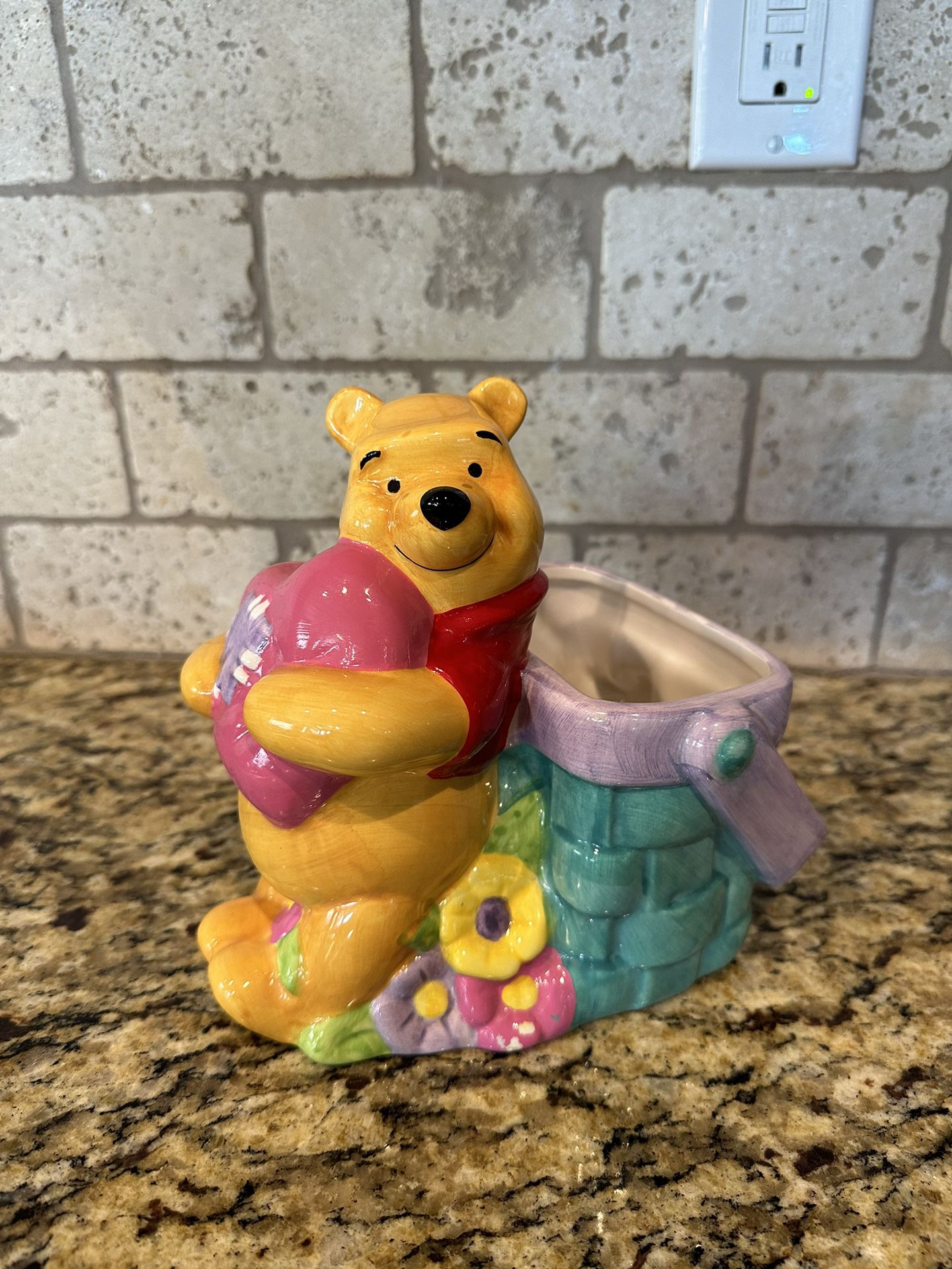 Disney Winnie The Pooh Ceramic Pot Planter 