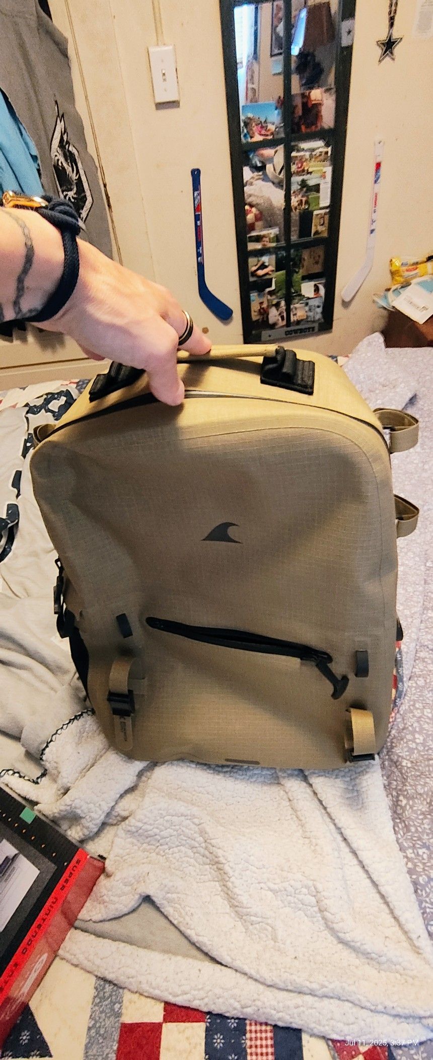 Break Water 20L River UTE WATERPROOF Brand New
