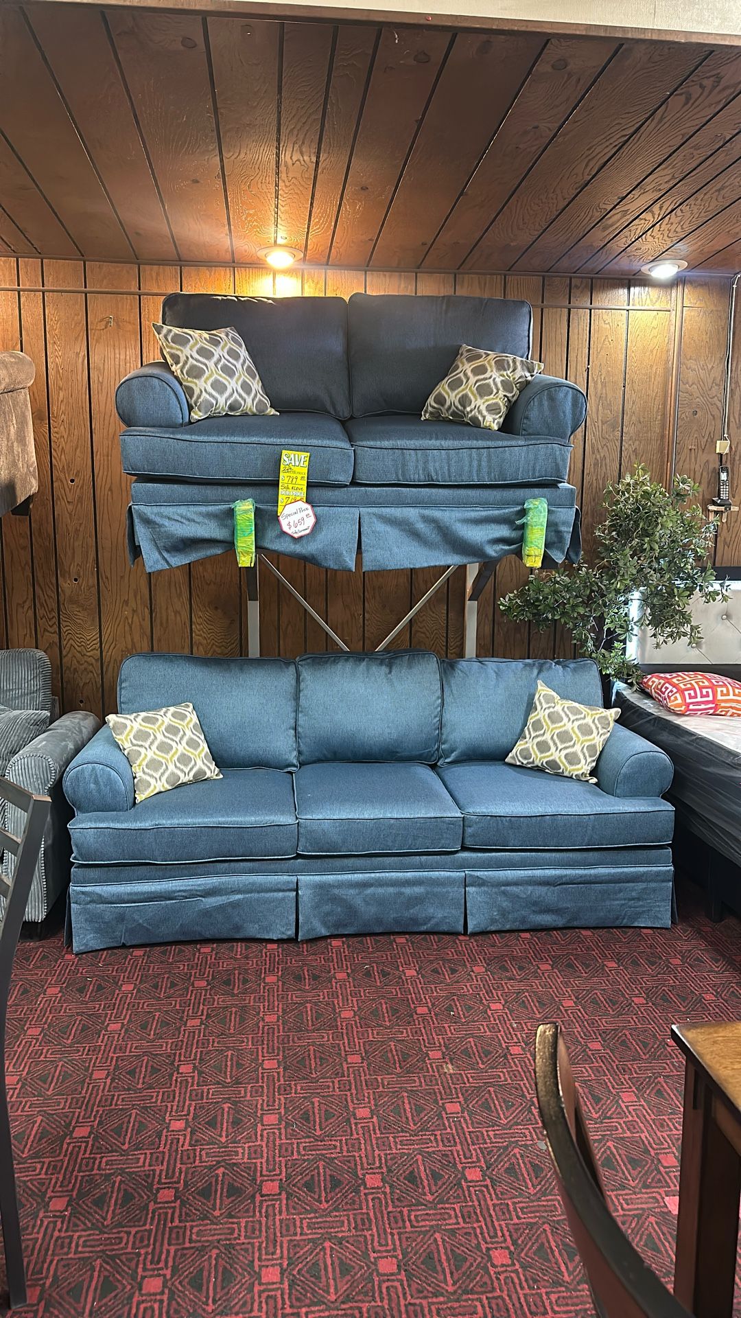 2pc Sofa And Love Seat Set