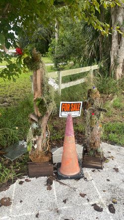Stand-up Driftwood Gardens