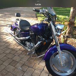 Honda Shadow Sabre 1100 Like New 6000 Miles 