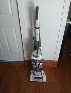 Shark vacuum