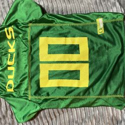 your pet for Christmas!!! Go Oregon Ducks Sz M