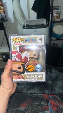 GOL D. ROGER ONE PIECE FUNKO CHASE W/ HARDSTACK