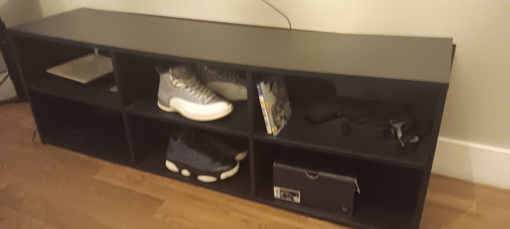 TV Stand With Shelves