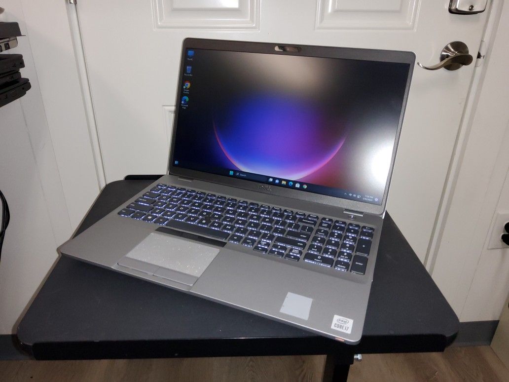 Dell Latitude 5511 15.6" 6-Core i7-10850H 2.7GHz 32GB 512GB GeForce Win11