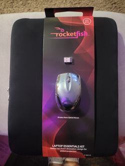 Rocketfish 15.4 Laptop Sleeve And Nano Mouse