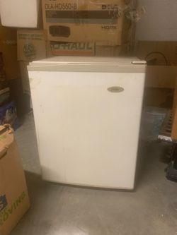Haier Mini Fridge