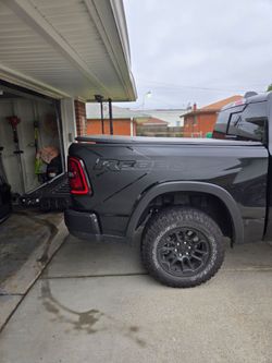 Tonneau  cover