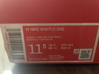 Women’s Nike Tennis Shoes Located In Pacoima 