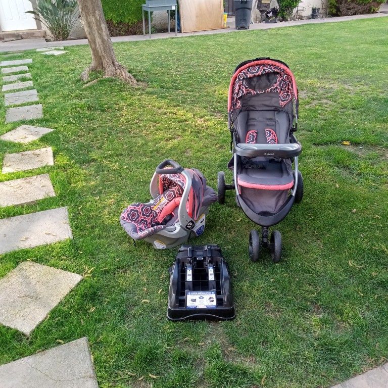Stroller/ Carseat Combo.
