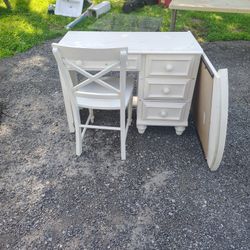 Desk And Dresser 