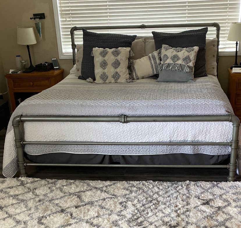 Pipe/metal King Bed Frame
