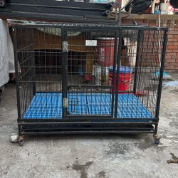 LARGE DOG KENNEL