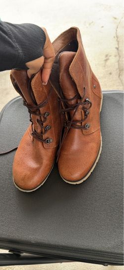 North Face Brown Leather Lace-Up Ankle Boots
