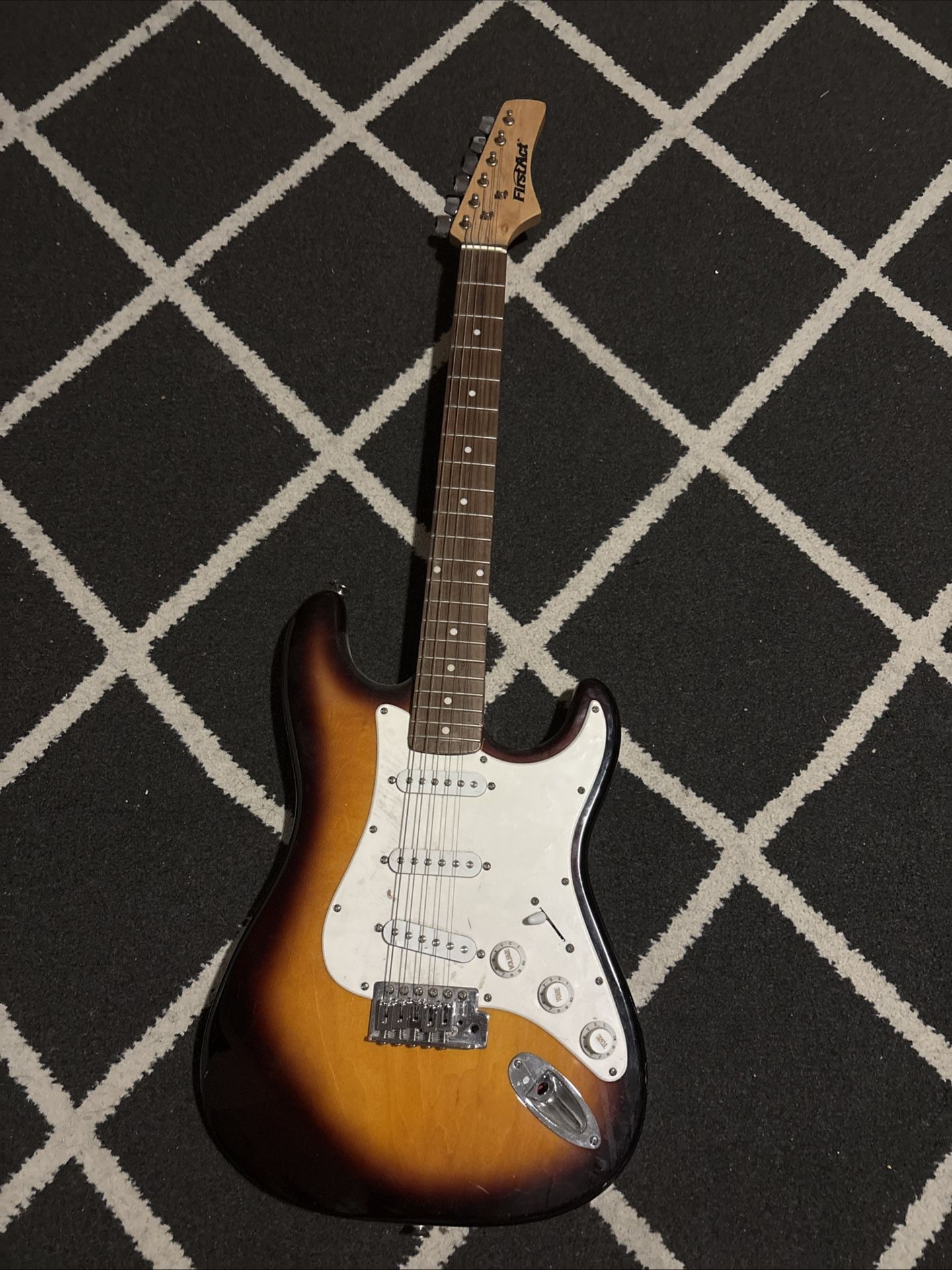 FirstAct Guitar