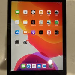 MINT Condition iPad 6 128GB 9.7” Screen Touch ID