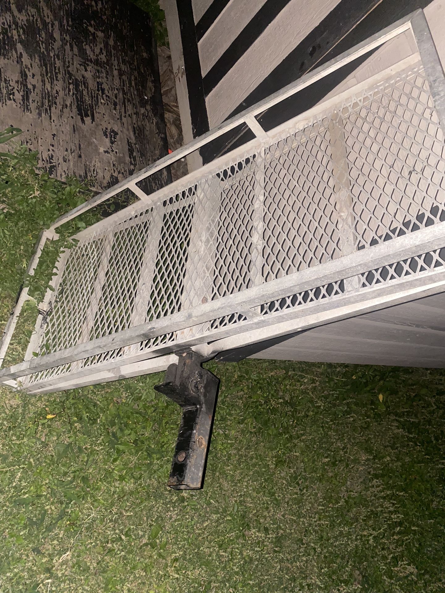 Cargo Carrier