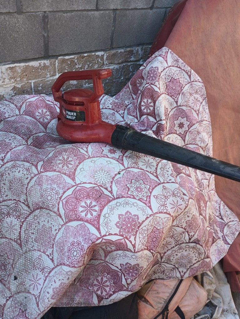 Leaf Blower Toro $35