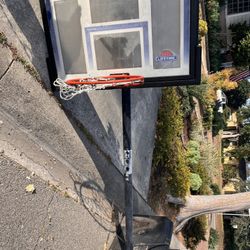 Free Basketball Hoop- Curb Pick Up