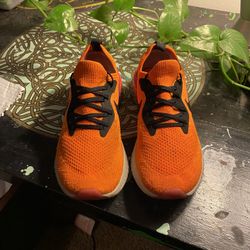 Nike Epic React size 6.5Y in like New Condition!