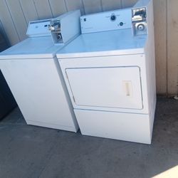 Lavadora y Secadora Comercial de gas marca Whirlpool