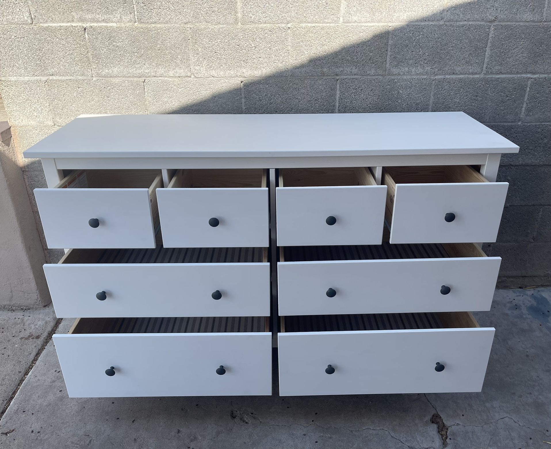 Ikea Hemnes Solid Wood White 8 Drawer Dresser