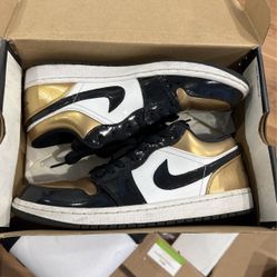 Jordan 1 Low Gold Toe Size 10.5