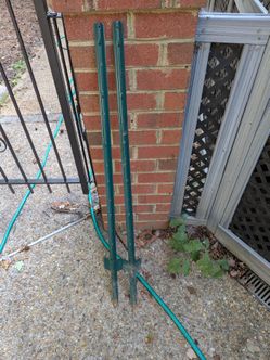 12-4ft Steel Fence Post Stakes