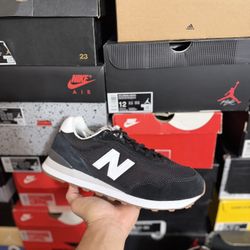 DS New Balance 515v3 Black White Gum size 10 