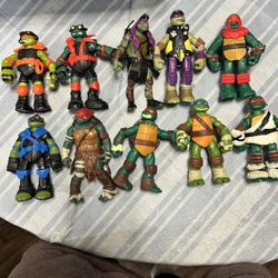 Lot Of Teenage Mutant Ninja Turtles 
