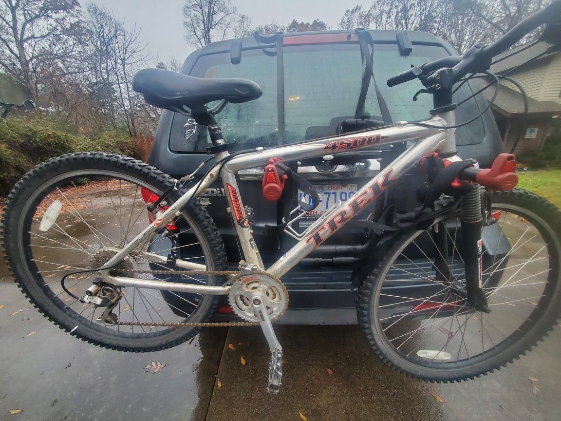Trek 4500