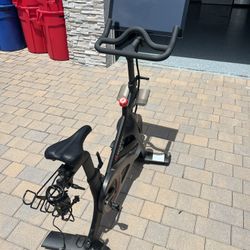 Peloton Bike+ (2020 Gen 1) – Great Condition + Accessories 🚴‍♀️📺