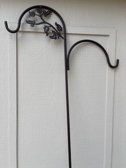 Hanging plant stake