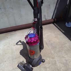 Dyson Animal Vacuum 