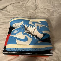 Jordan 1 Unc
