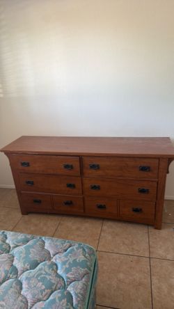 Dresser