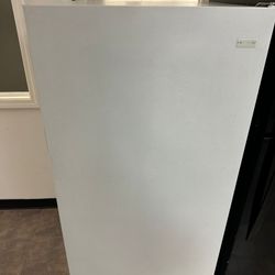 Frigidaire 14cf Upright Freezer 