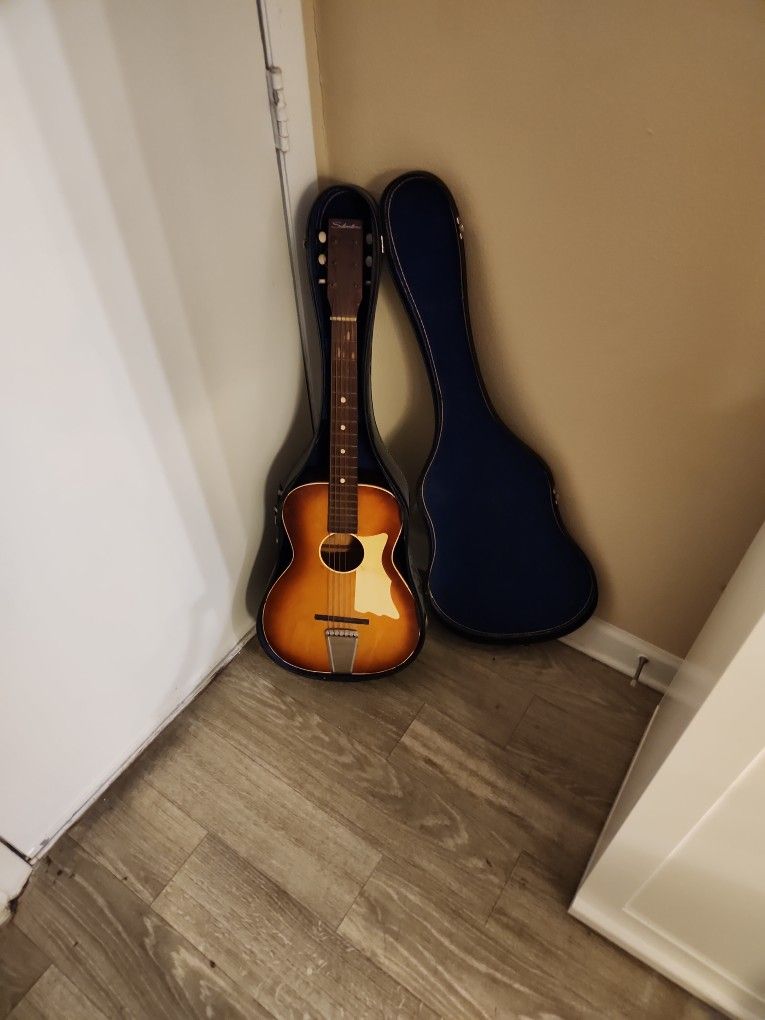 VERY Rare 1960s Silvertone acoustic guitar with Hard Case