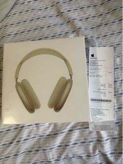 AirPod max 2nd gen Starlight