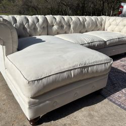 *FREE DELIVERY* White Chesterfield Tufted Sectional 