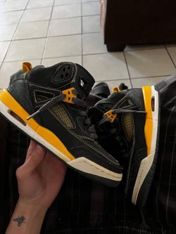 Jordan Spizike Black University Gold 