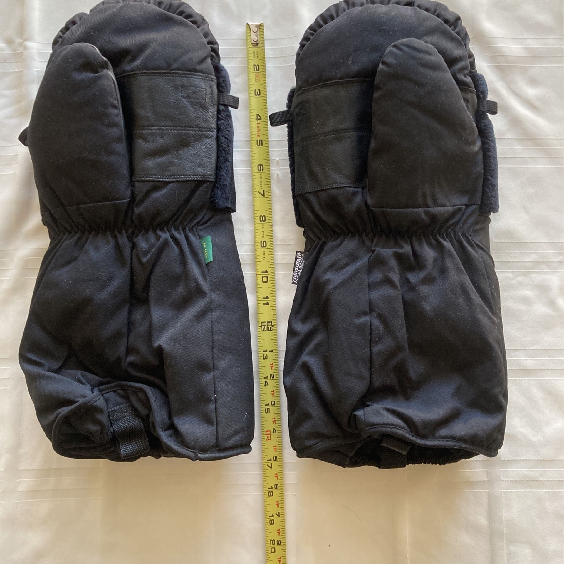 Cabelas Snow Board, Ski, Snowmobile Mittens
