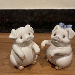 Fitz And Floyd Porcelain Salt And Pepper Shakers